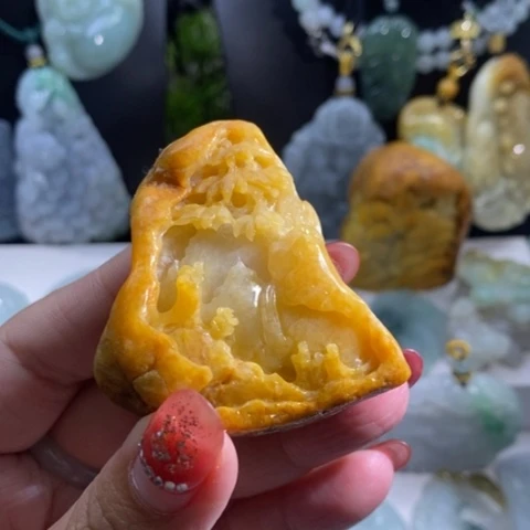 【闪购商品】颈饰未镶嵌翡翠山水