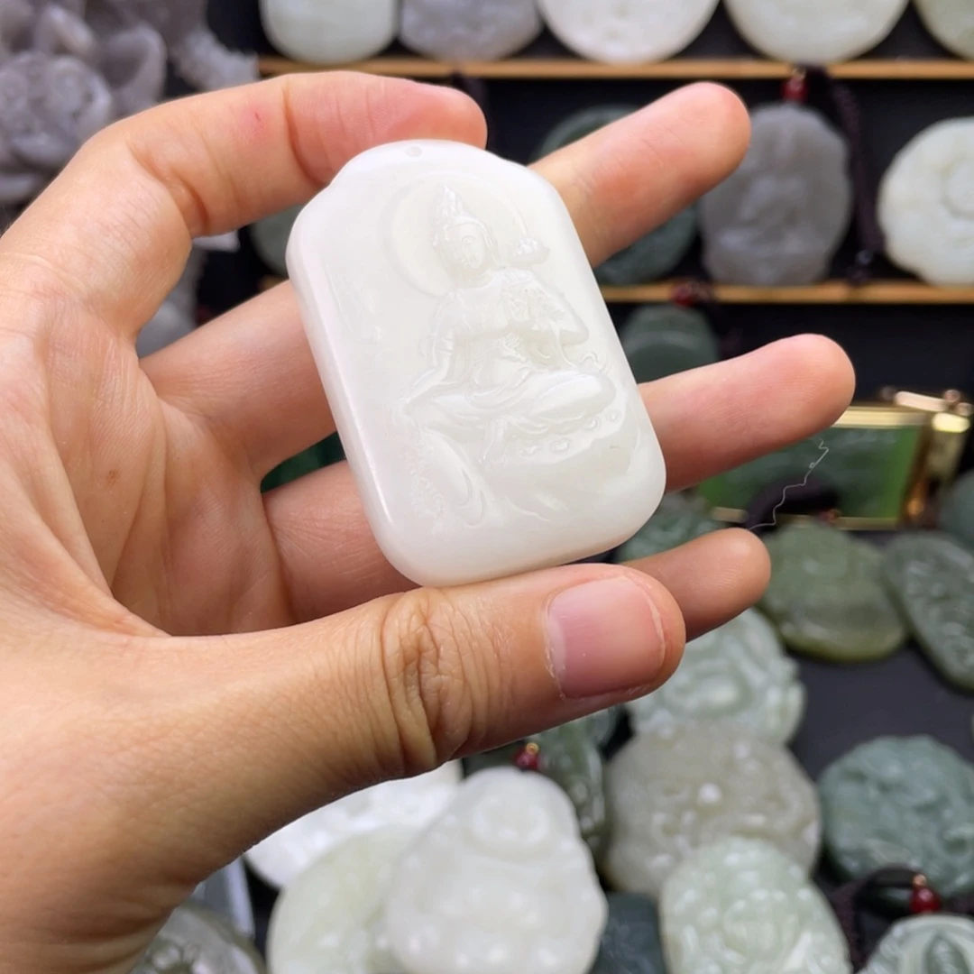 和田玉未镶嵌颈饰