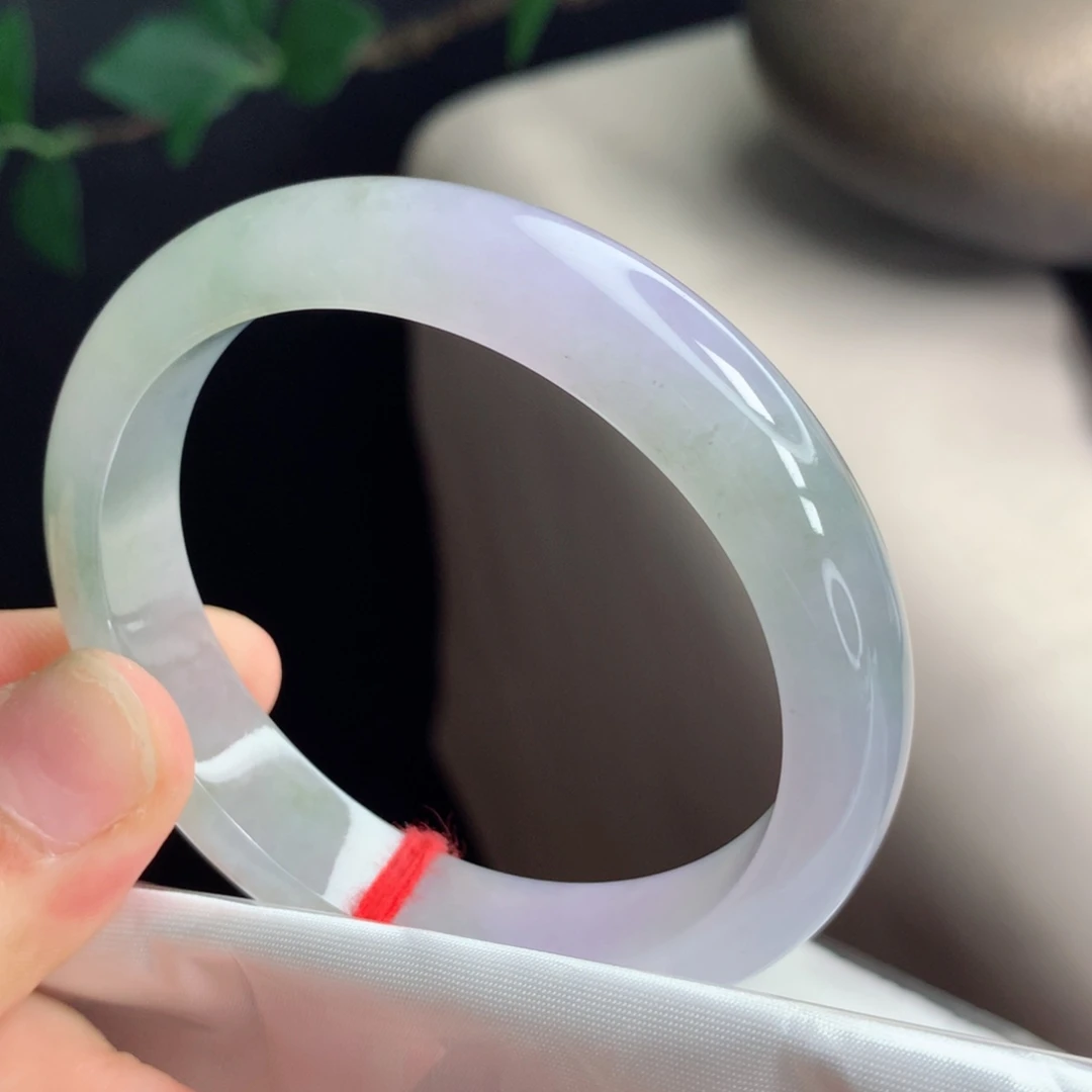 翡翠手镯未镶嵌，27号贵妃，正圈戴51