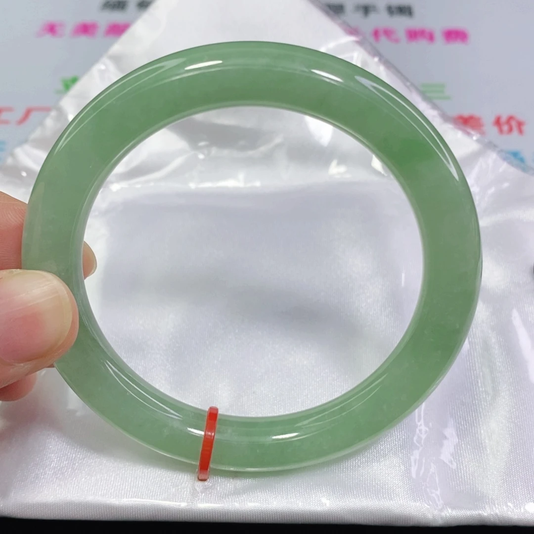 翡翠手镯未镶嵌57-59圈口圆条