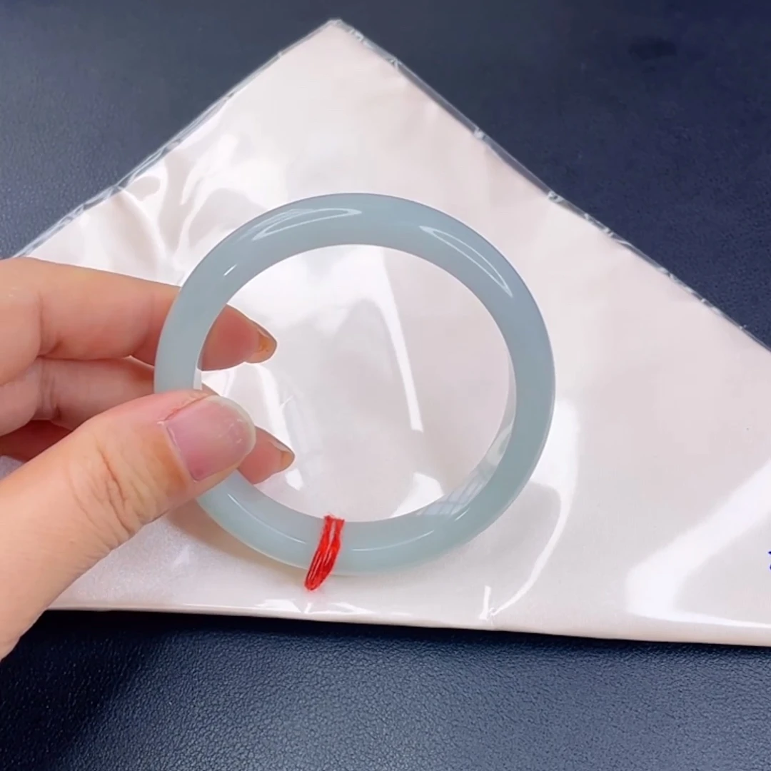 翡翠未镶嵌手镯冰胶蓝手镯