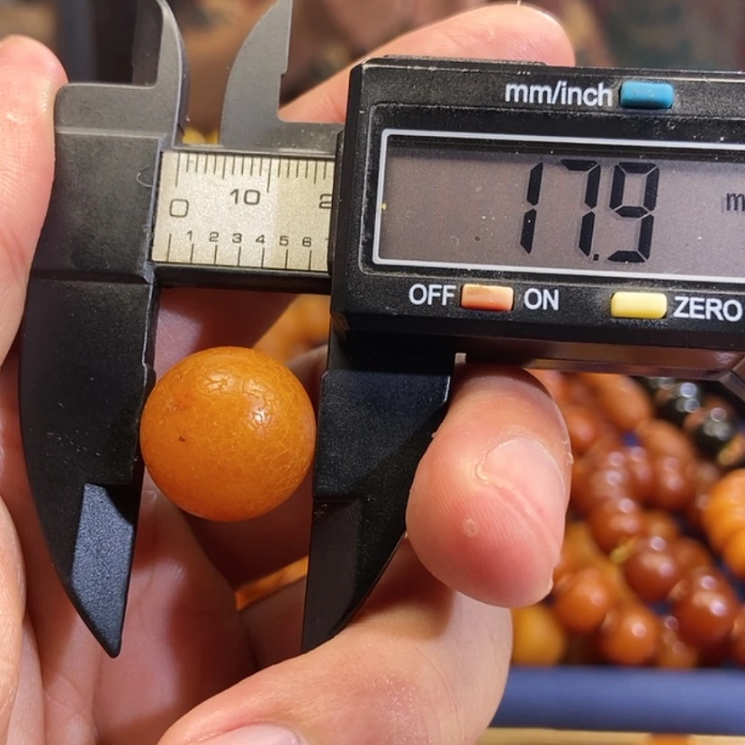 【闪购商品】未镶嵌琥珀珠宝奇石