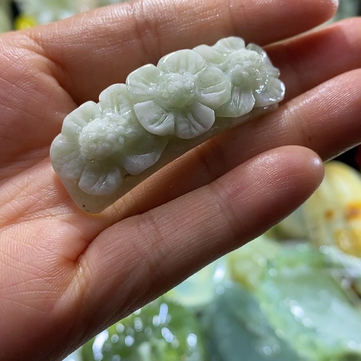 岫玉未镶嵌岫玉手牌