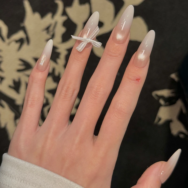 【月光石】亮面渐变蕾丝蝴蝶冬季气质显白美甲纯手工穿戴甲