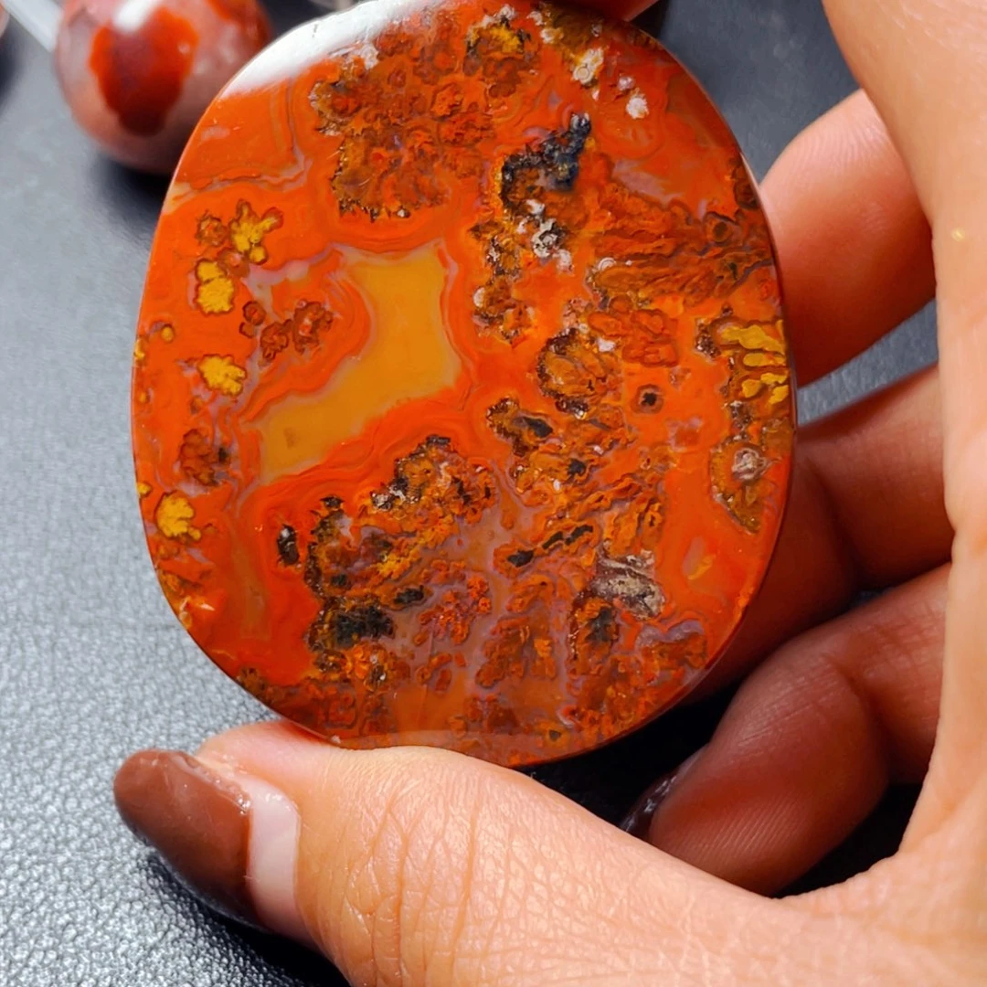 未镶嵌颈饰玛瑙/玉髓自***￥