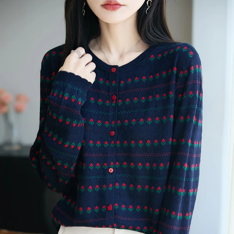 圆领田园风针织开衫女2025秋装新款宽松外搭减龄百搭毛衣外套上衣