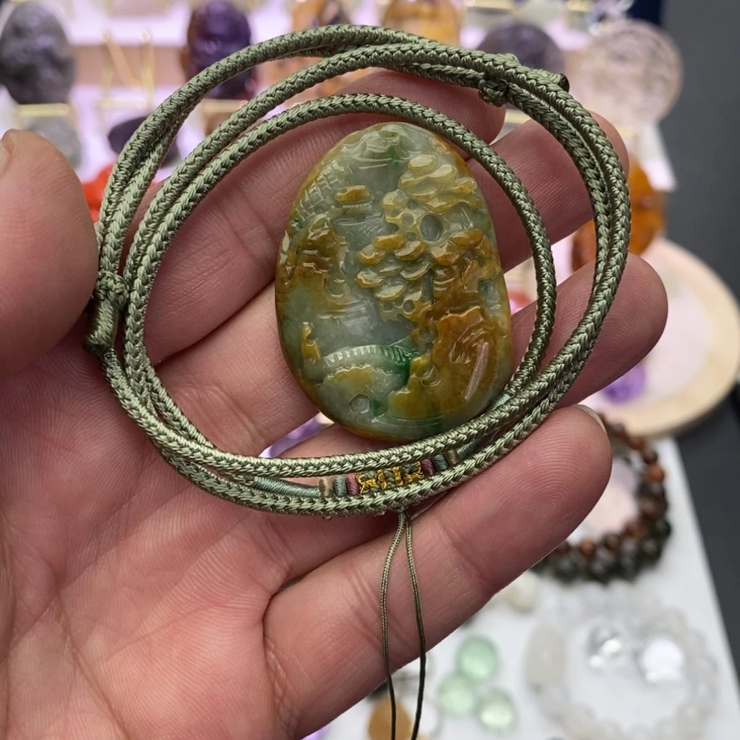 翡翠未镶嵌颈饰吊坠