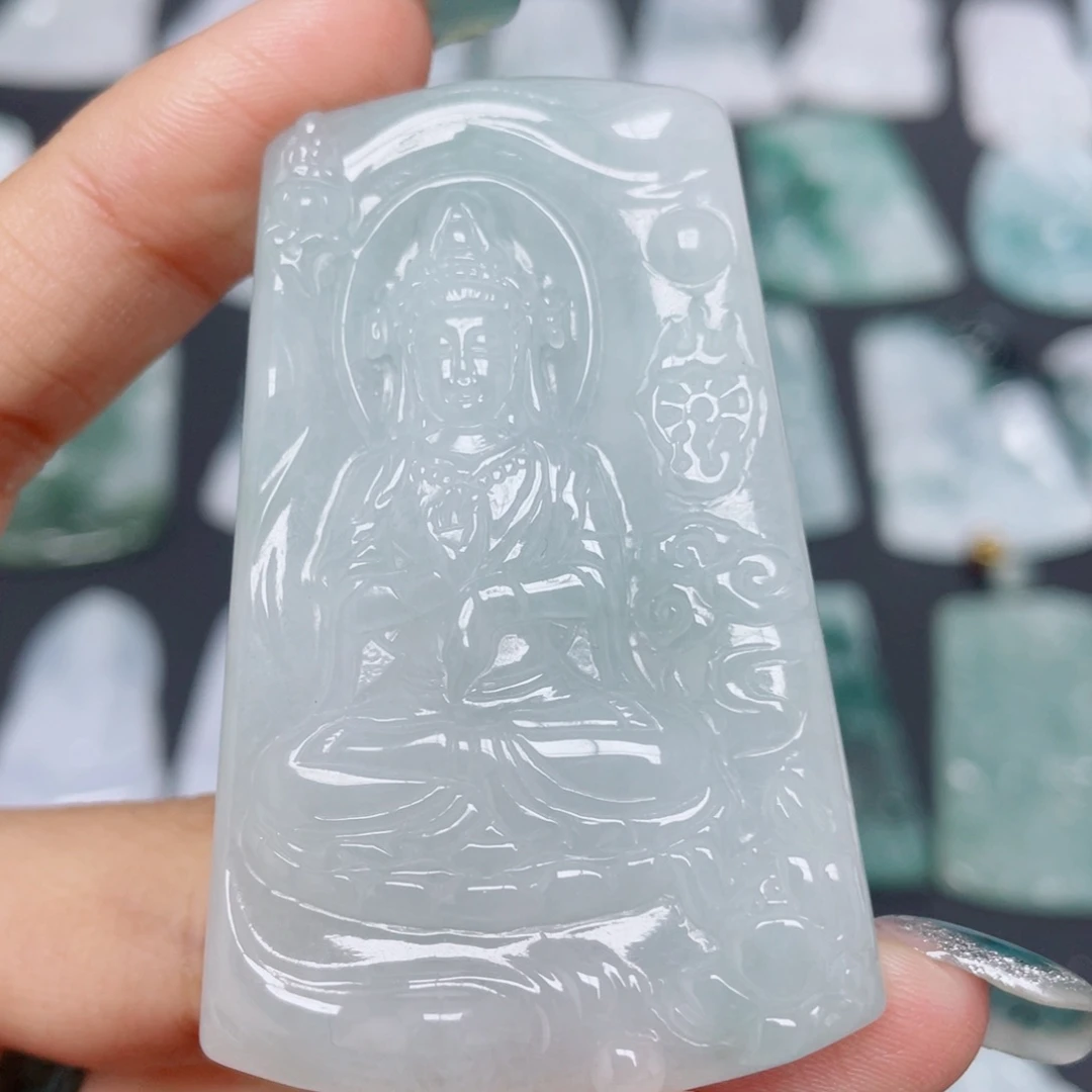 翡翠未镶嵌颈饰山水观音