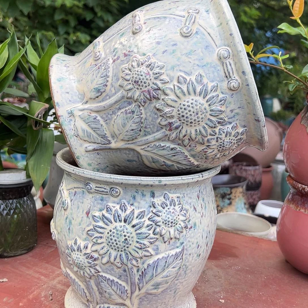 紫砂花盆口20高20两个太阳花旗袍