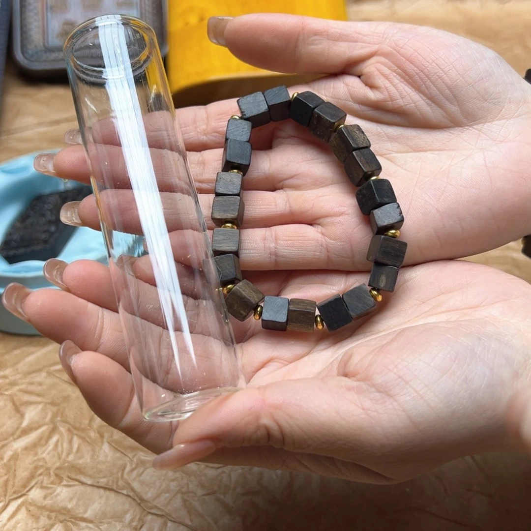 大叶紫檀（黑酸枝木类）