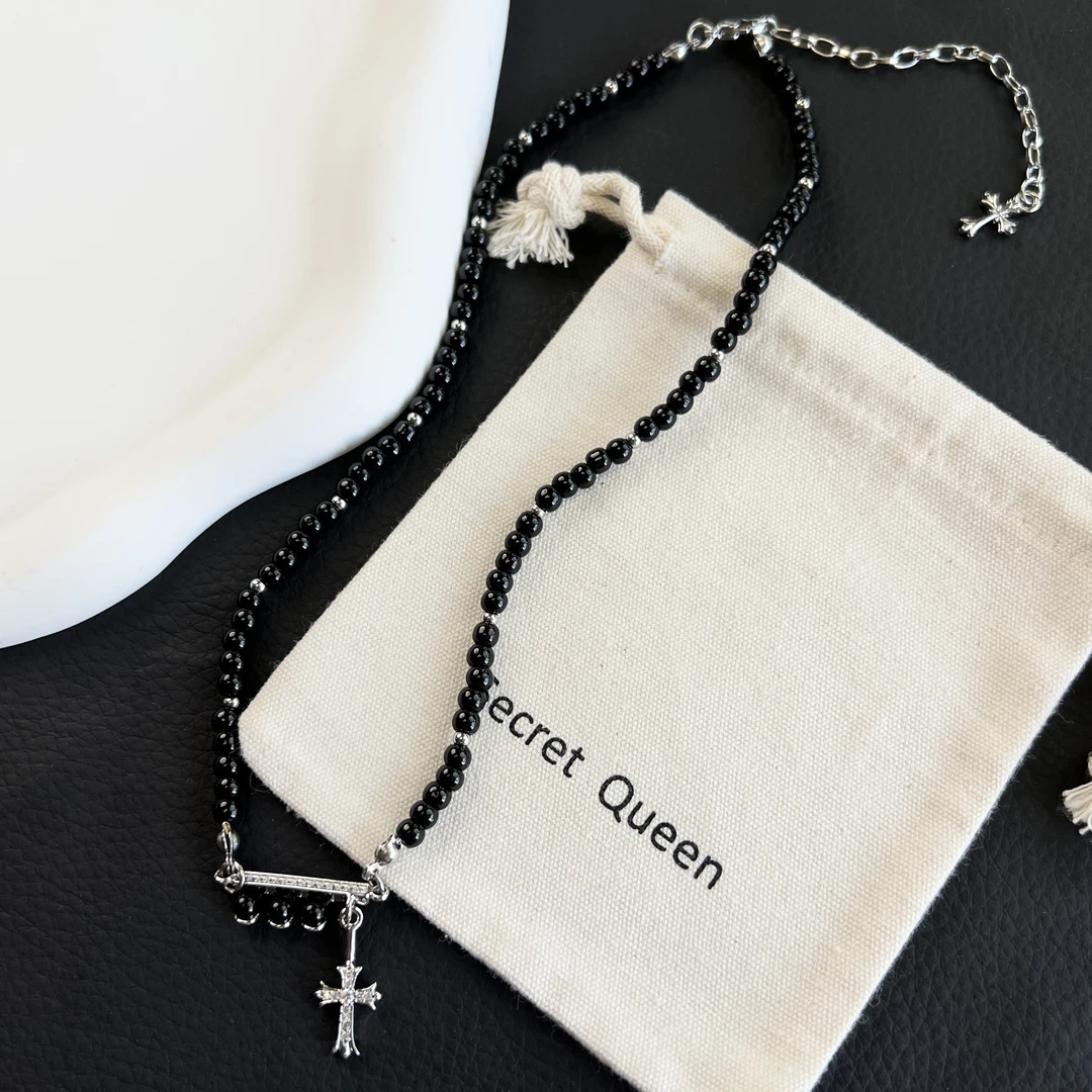 铜合金项链 小众设计甜酷暗黑十字架黑珠项链AH144