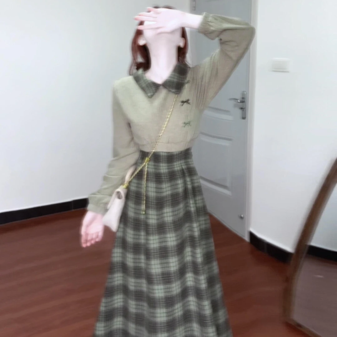 法式高级感格纹假两件连衣裙女2026秋冬长袖显瘦长裙复古格纹长裙