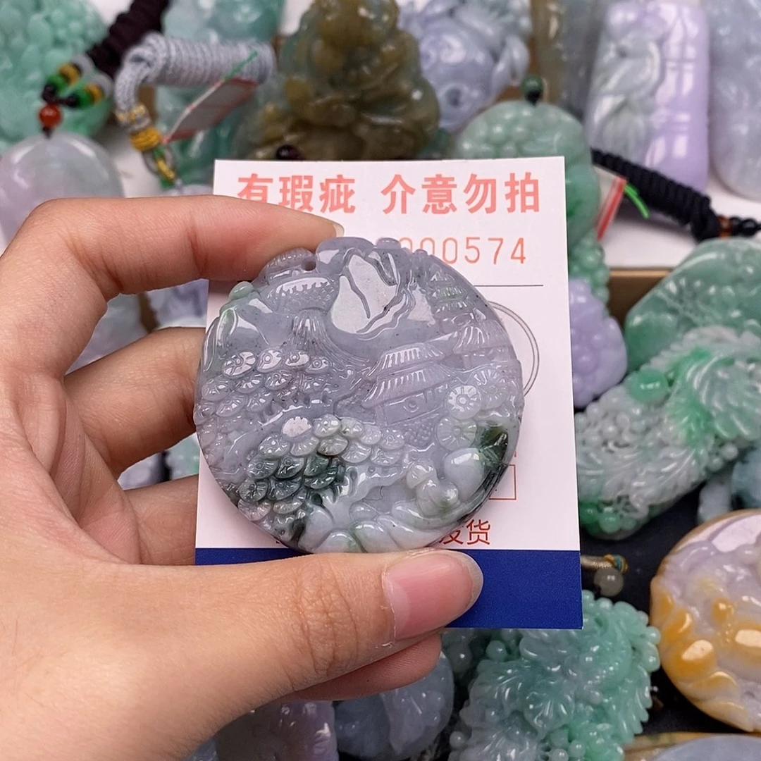 吊坠(不含链)未镶嵌翡翠