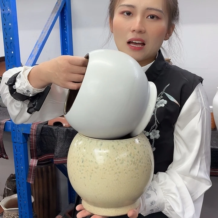 15-19 -粗陶花盆有孔