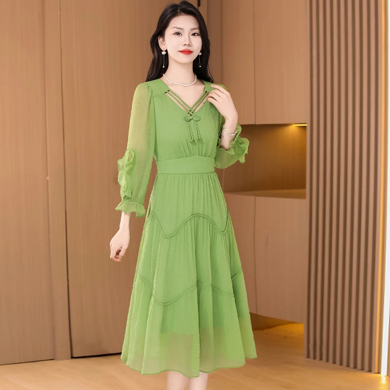 新款优雅新款气质时尚大气休闲收腰连衣裙18527