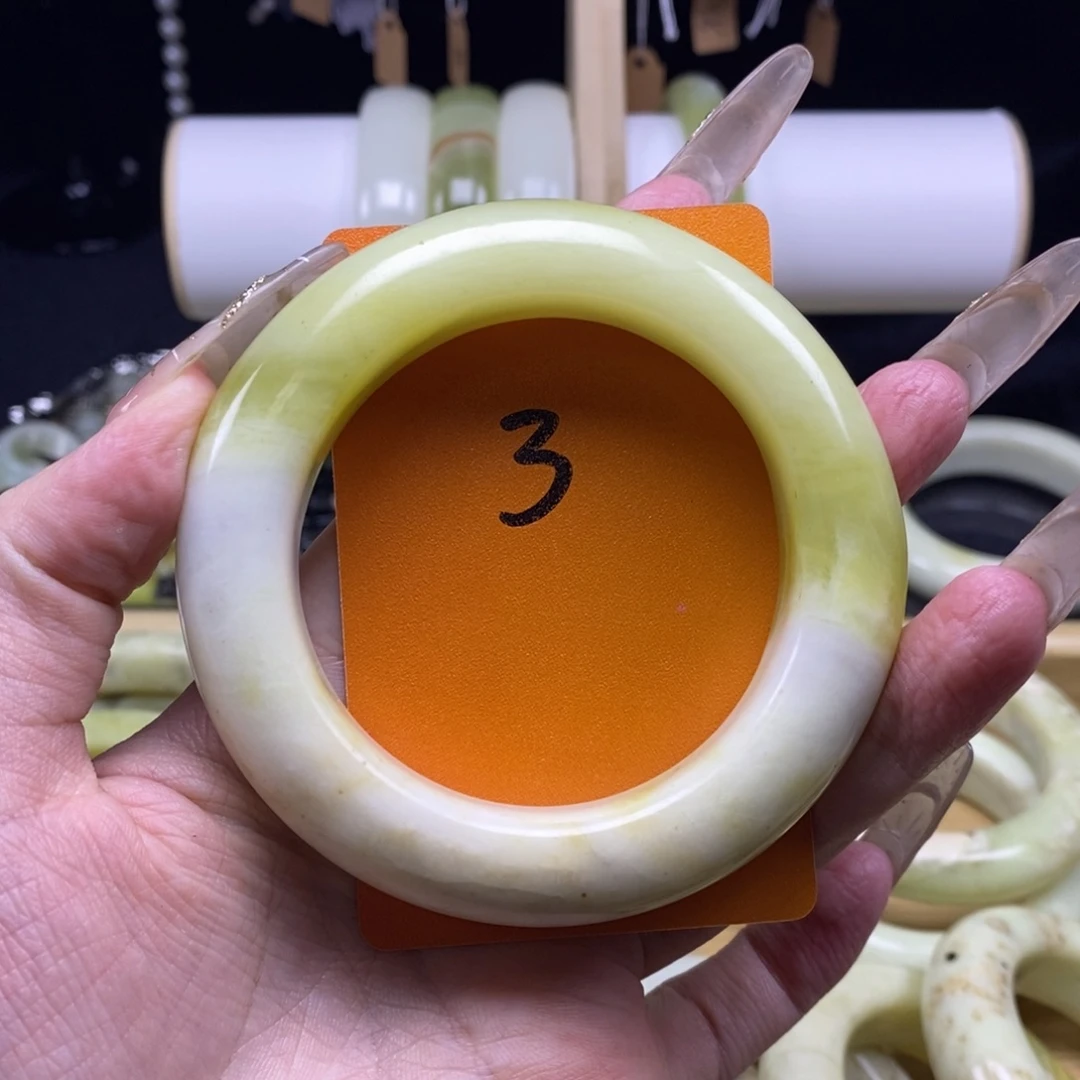 蛇纹石玉未镶嵌手镯56