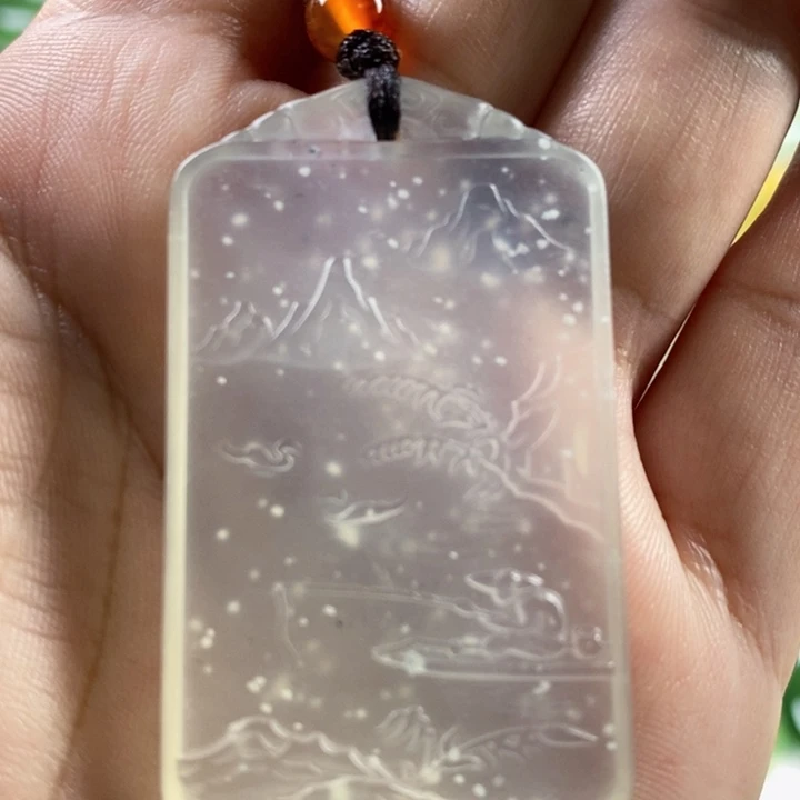 未镶嵌蛇纹石玉颈饰