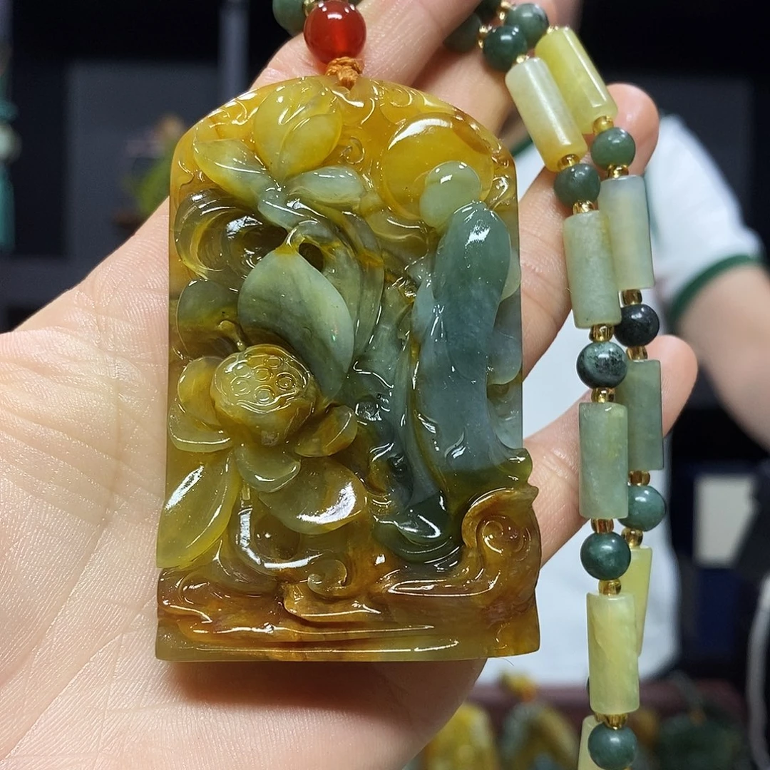 未镶嵌岫玉挂件吊坠