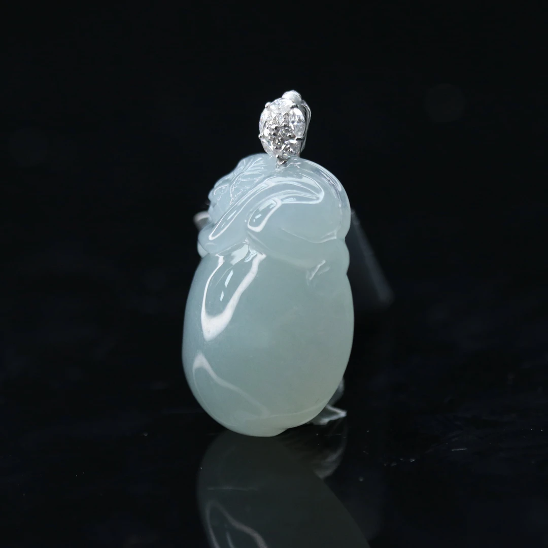 FC6天然缅甸翡翠A货寿桃吊坠/900146/保利厦门拍卖