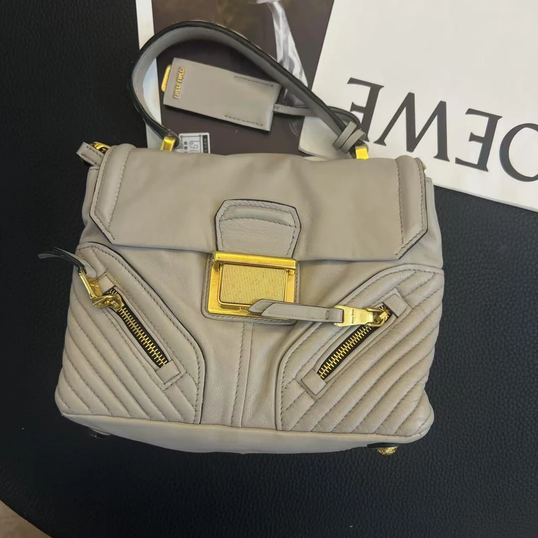 95新 MIU MIU/缪缪 大麦中古/miumiu大象灰全皮手拎斜挎包/