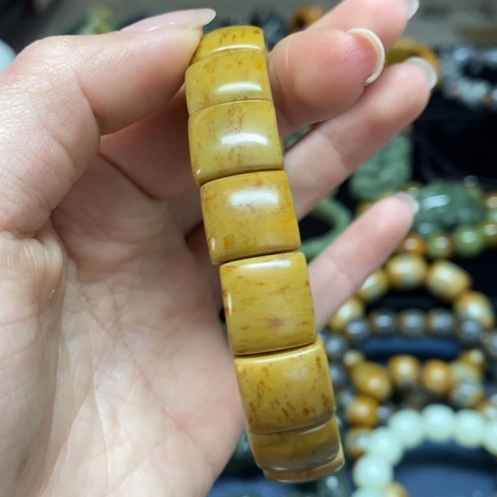 透闪石质玉珠宝奇石未镶嵌