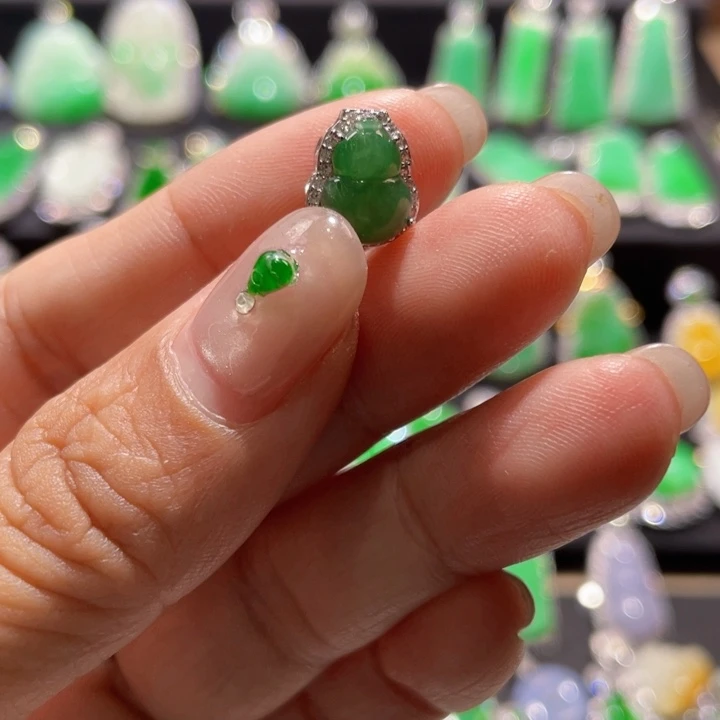 翡翠银S925镶嵌颈饰