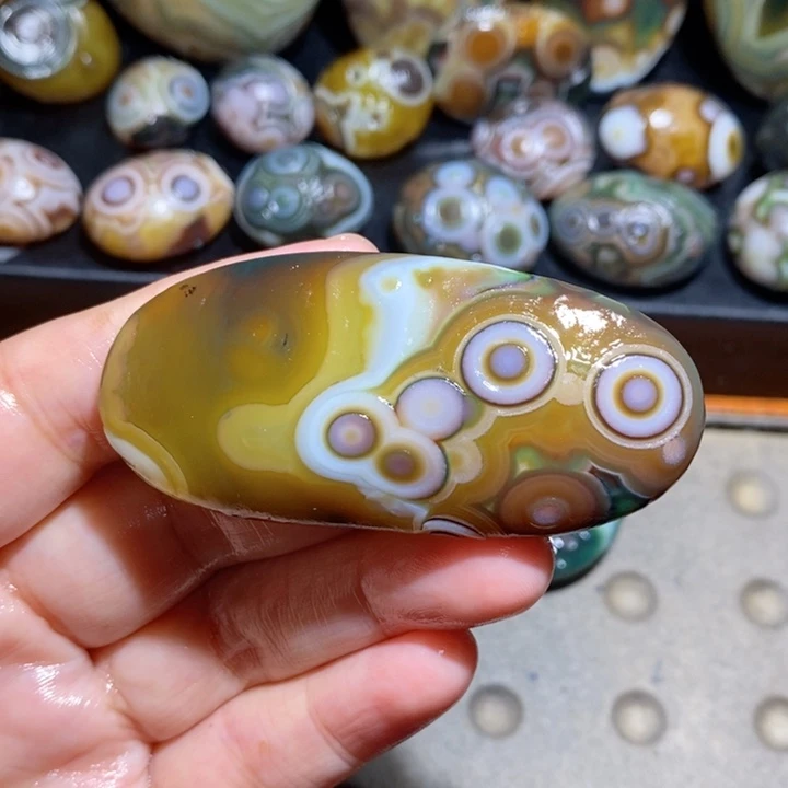 未镶嵌玛瑙/玉髓珠宝半成品93
