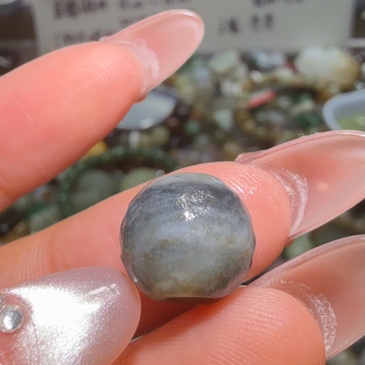 和田玉未镶嵌珠宝半成品