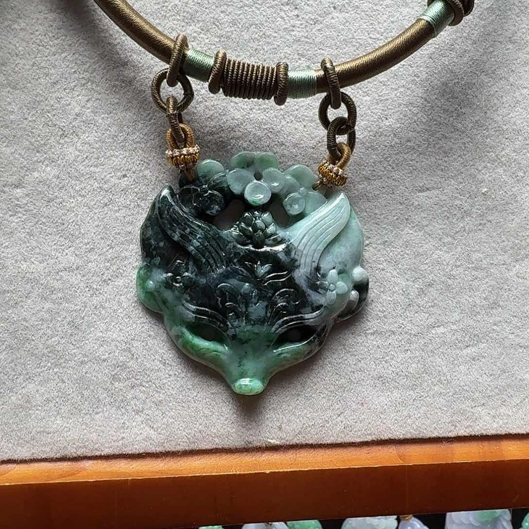 吊坠(赠链)未镶嵌翡翠