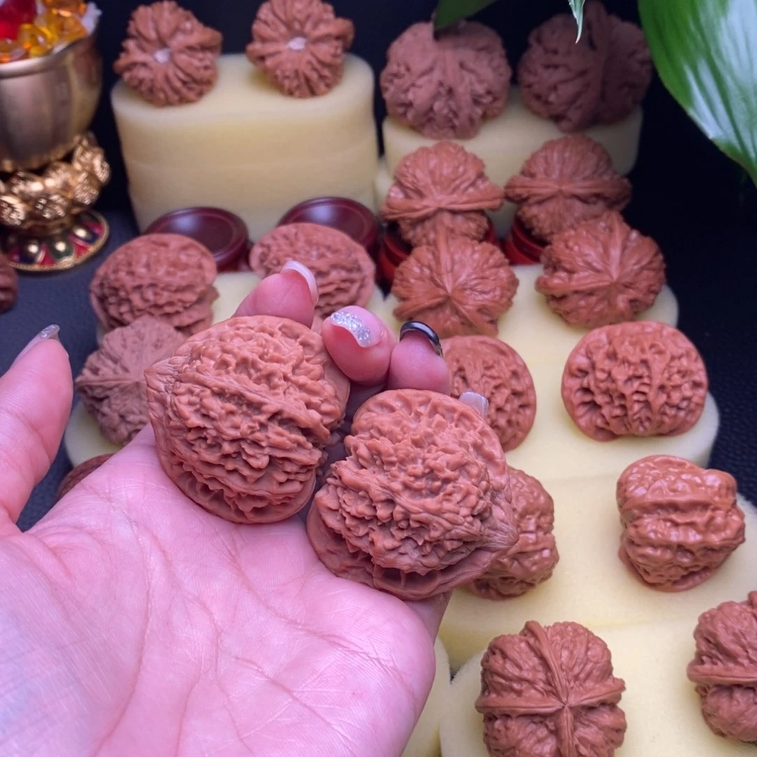 把件文玩核桃刘*瓶满天星40尺精对