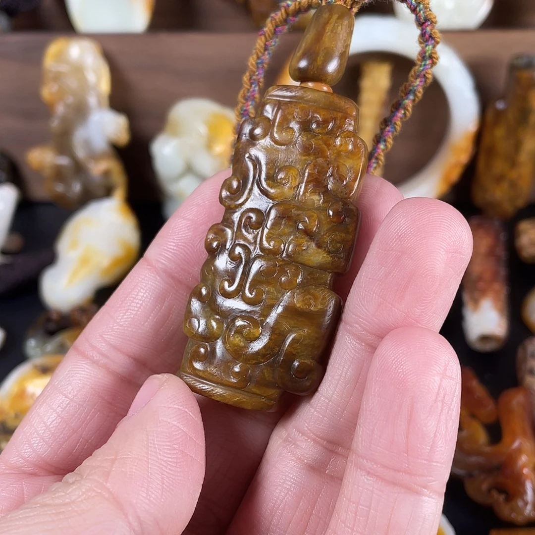 和田玉颈饰未镶嵌小***1