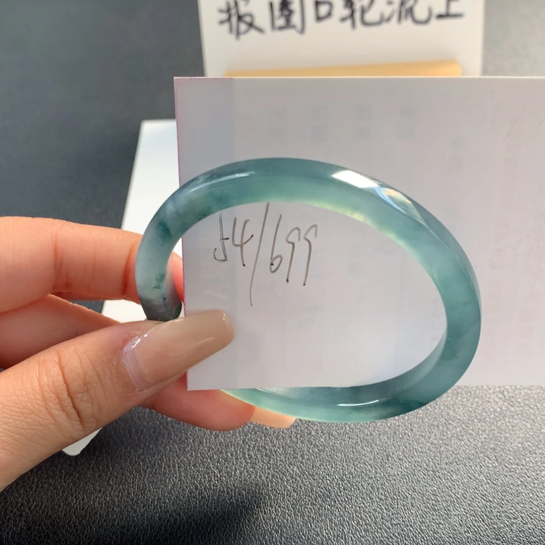 翡翠未镶嵌手镯天然翡翠