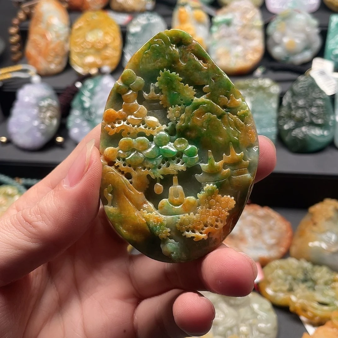 翡翠未镶嵌挂件腾冲