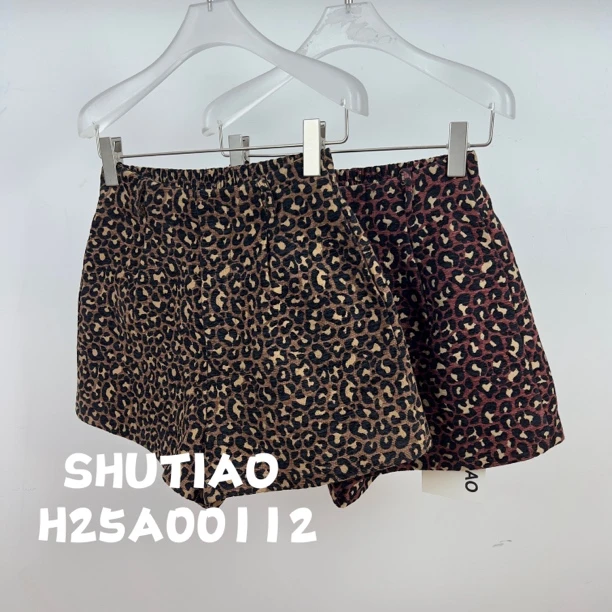 【SHUTIAO】2024秋冬：新款小众设计款短裤H25A00112
