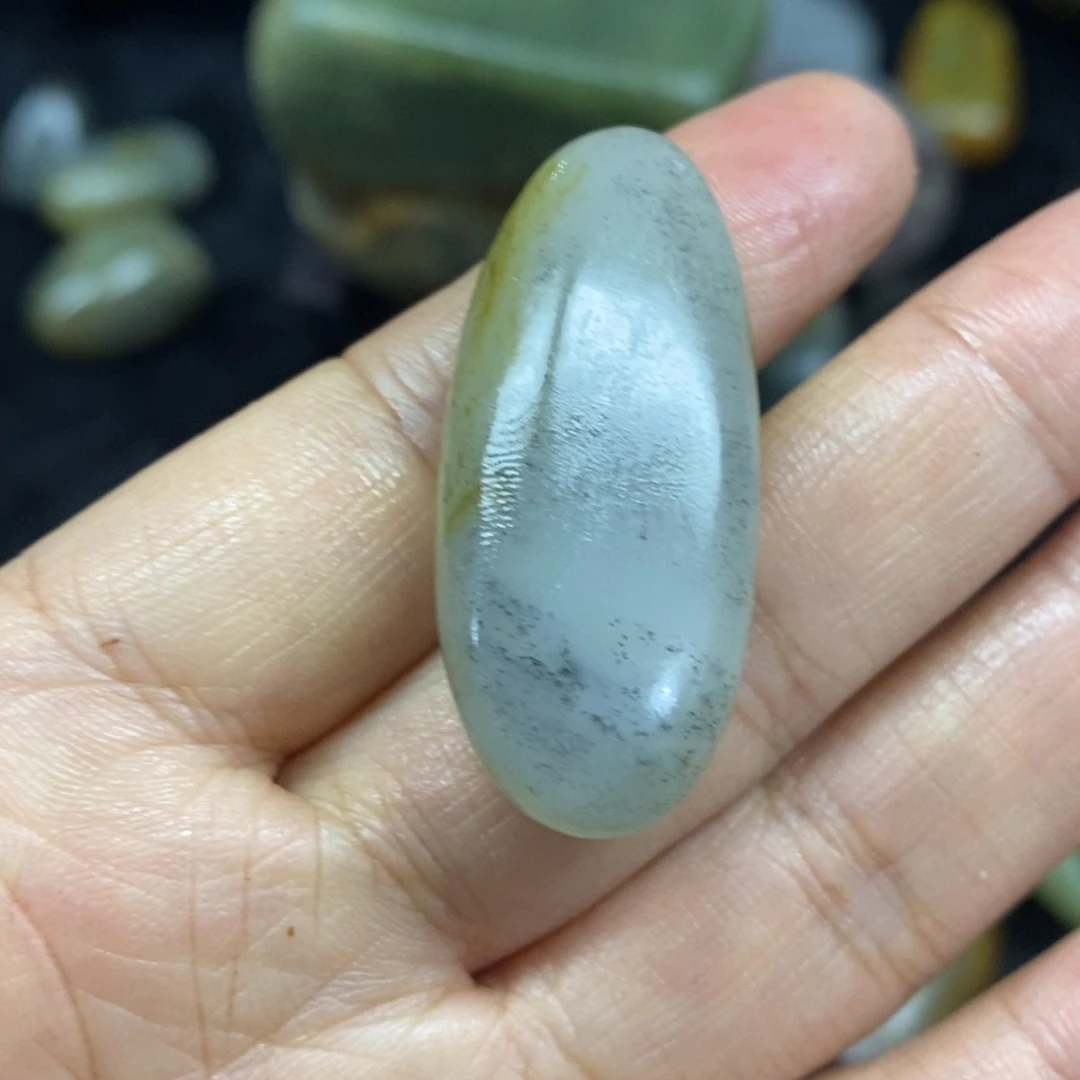 未镶嵌和田玉（糖玉）挂件