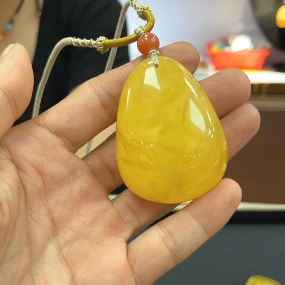 未镶嵌颈饰蜜蜡挂件