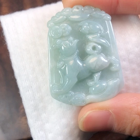 翡翠未镶嵌颈饰缅甸A货，每天下午1点半开播