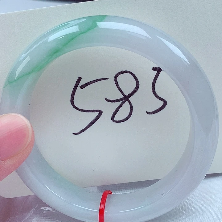 翡翠未镶嵌手镯翡翠