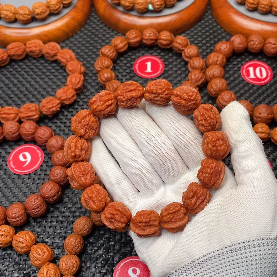 刘***了文玩核桃手串金蟾