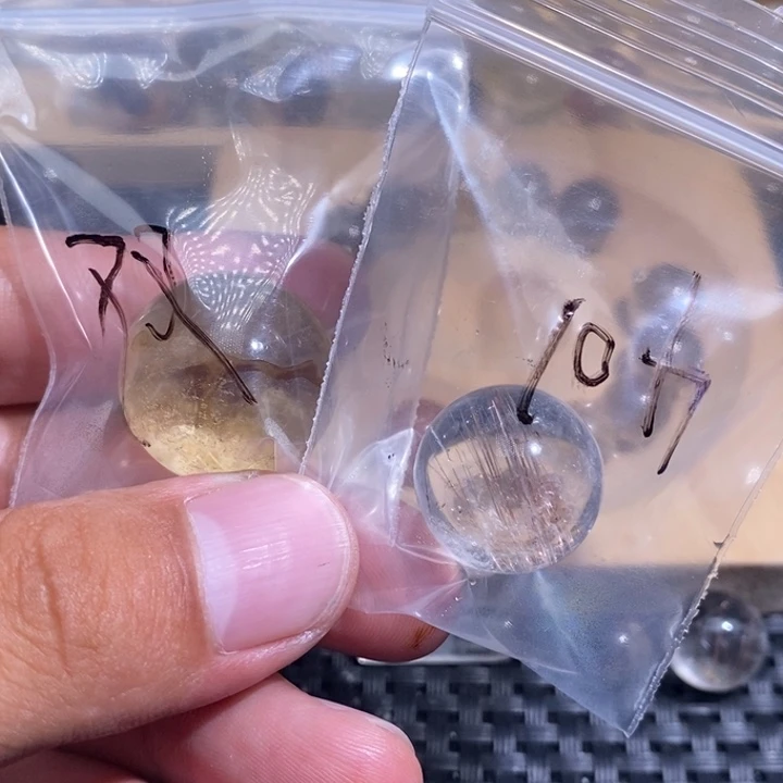 国***双未镶嵌手链发晶天然水晶手串