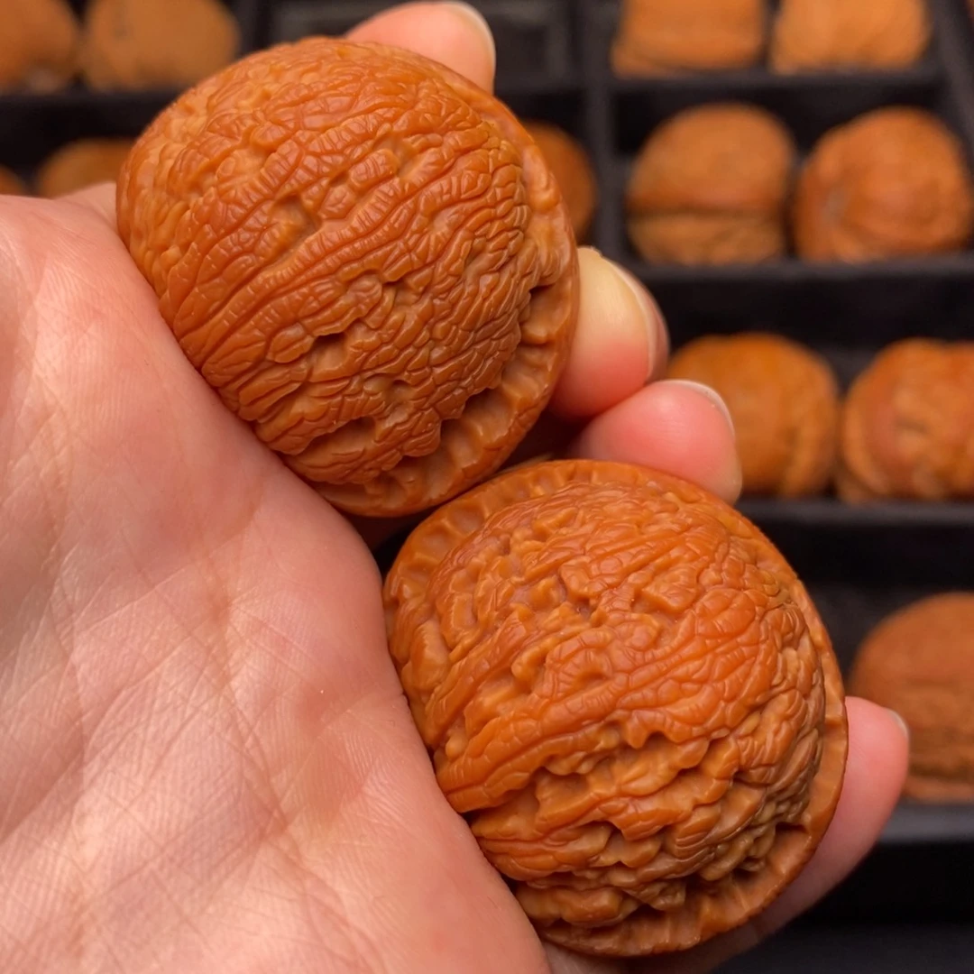 文玩核桃吊坠秦岭野生文玩核桃