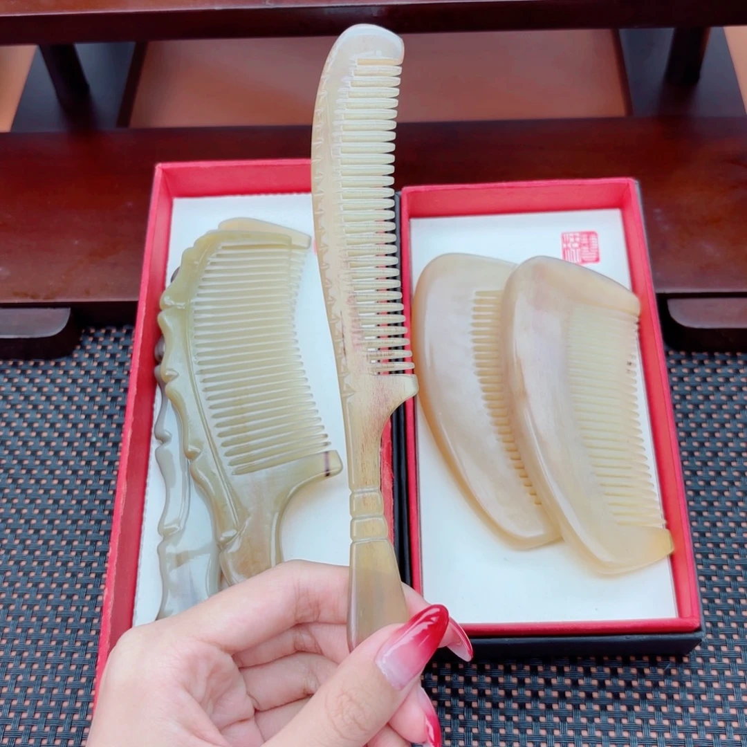 纯手工制作纯牛角梳子