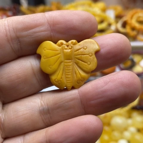 手串琥珀未镶嵌吊坠
