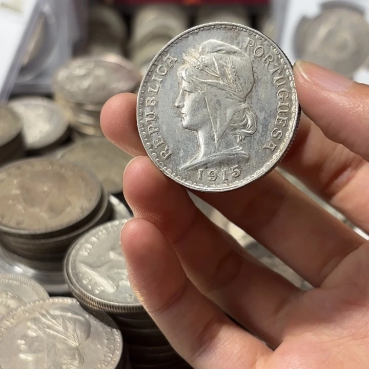 欣***e银Ag800葡萄牙自由女神银币