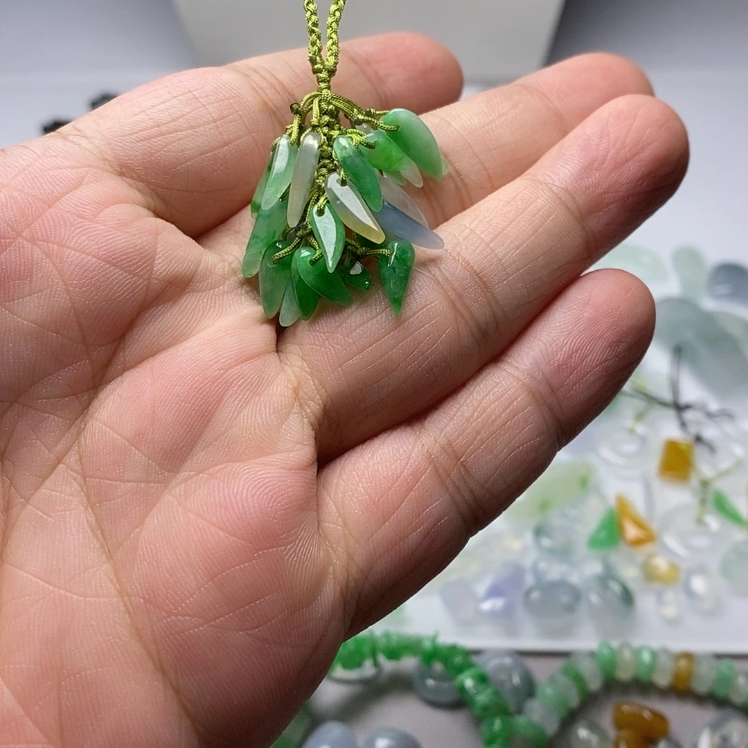 福***妹翡翠未镶嵌颈饰天然翡翠