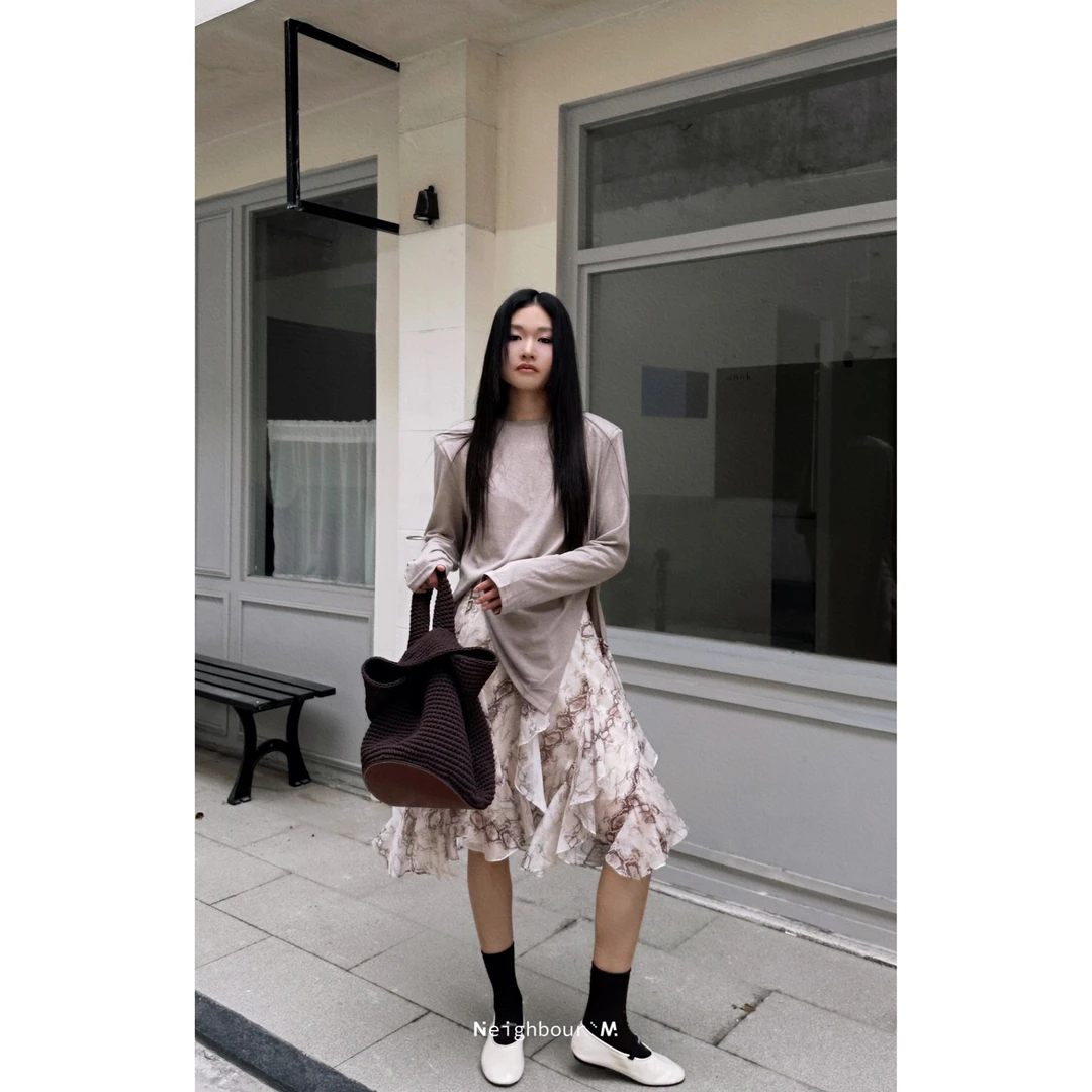 2025夏飘逸雪纺中腰印花不规则裙摆半身裙街头气质松弛辣妹百搭款