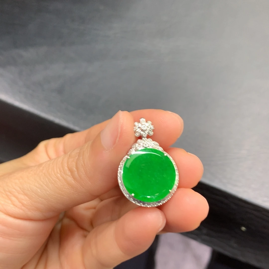 翡翠18K金镶嵌吊坠(不含链)
