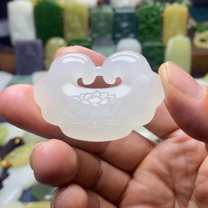 吊坠(不含链)未镶嵌和田玉