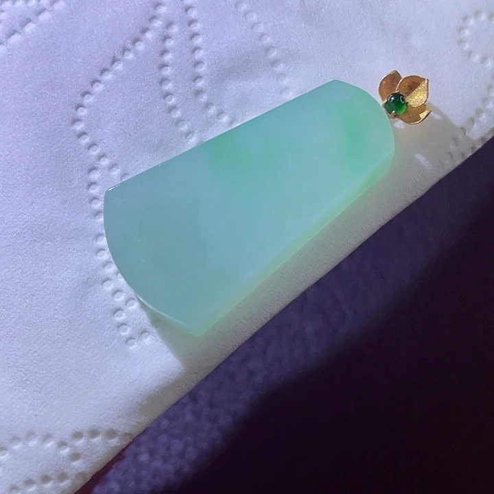 颈饰18K金镶嵌翡翠翡翠