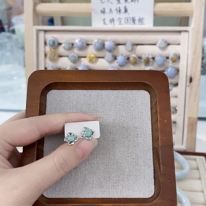 翡翠未镶嵌颈饰天然翡翠Ａ货